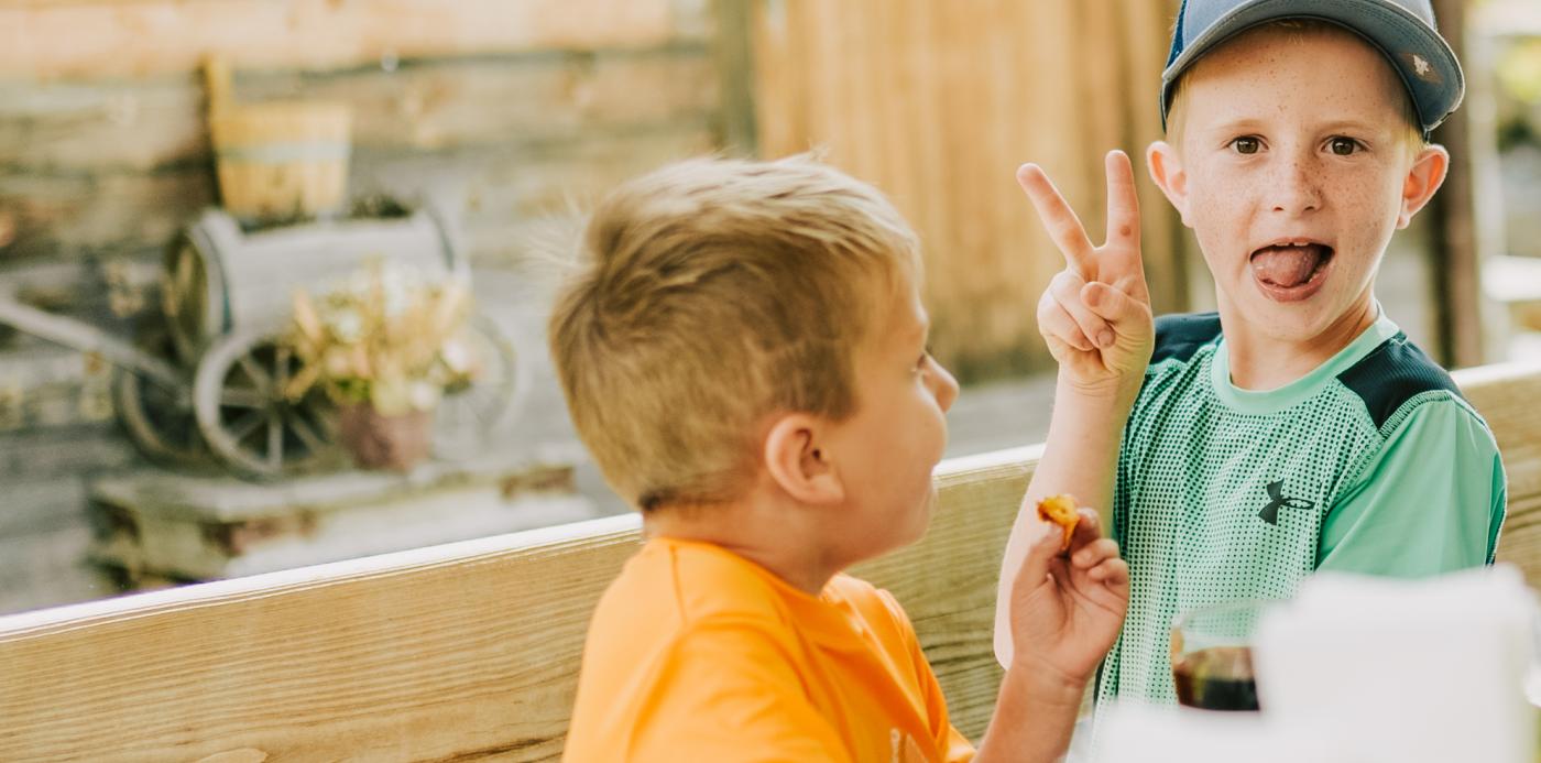 Familie-Almzeit-Kulinarik-123 ©WEKNOWMEDIA Familie-Almzeit-Kulinarik-123 ©WEKNOWMEDIA