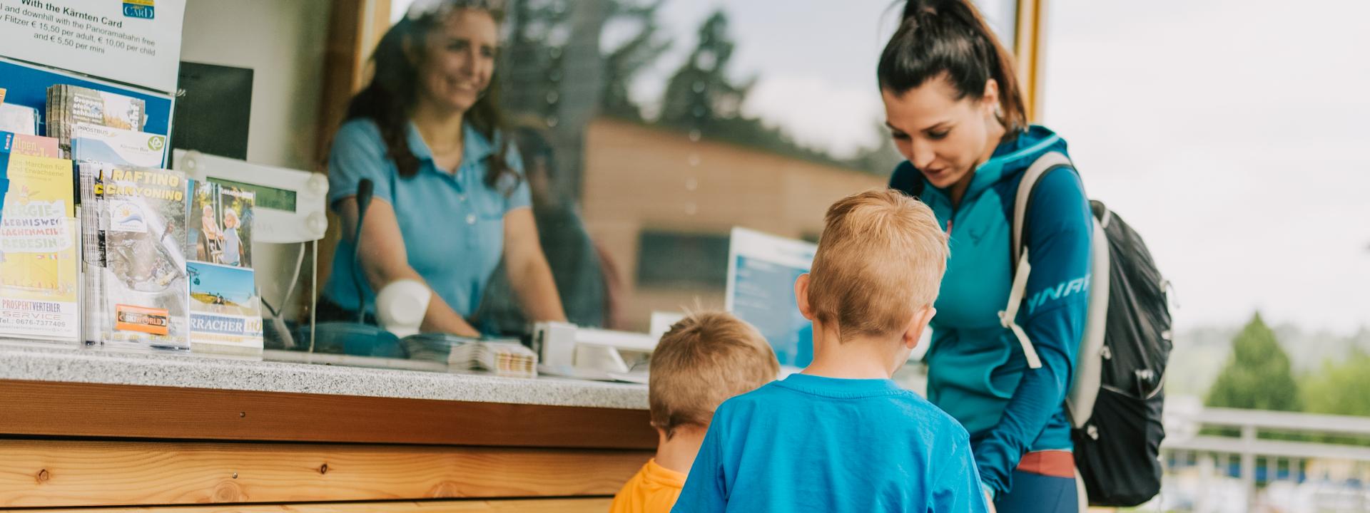 Familie-Almzeit-Kulinarik-8 ©WEKNOWMEDIA Familie-Almzeit-Kulinarik-8 ©WEKNOWMEDIA